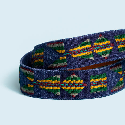 Ätna Blaues Halsband